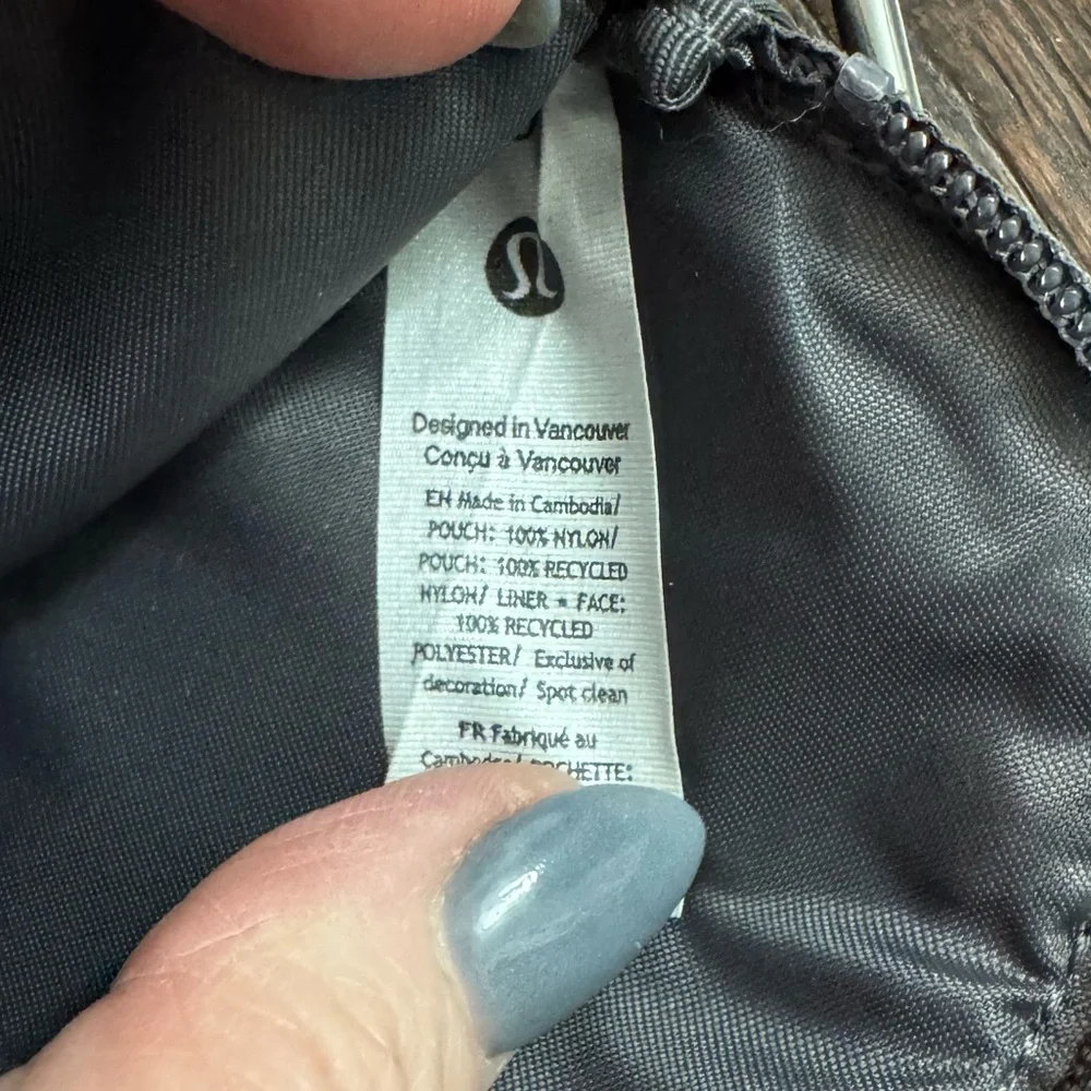 Lululemon athletica Gray Coin Keychain Pouch with Logo - Picture 7 of 15